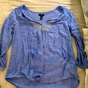 Tunic-style shirt size M